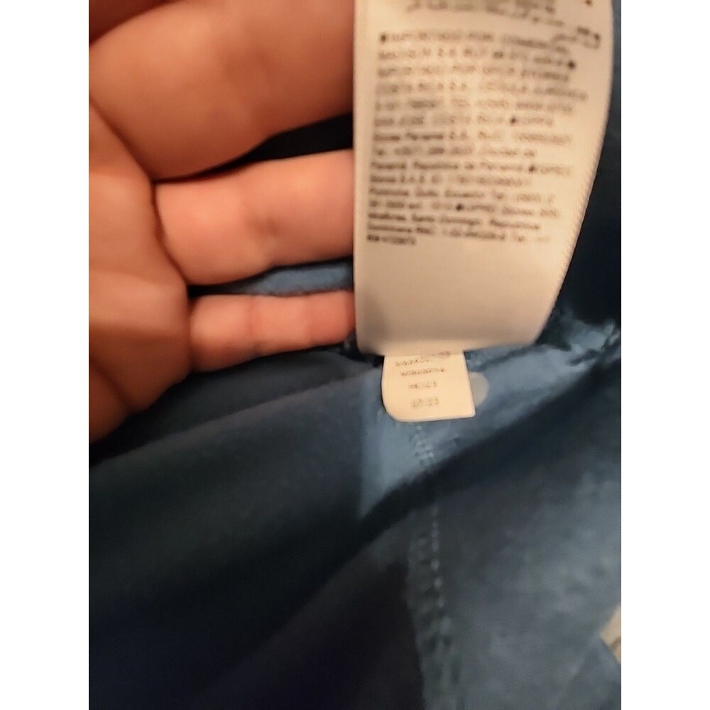 Athleta Light Blue Long Sleeve Active Top Size M With Thumbholes - Picture 6 of 7